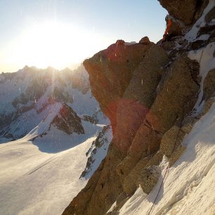 Skalní část výstupu přes Triangle na Mt. Blanc du Tacul