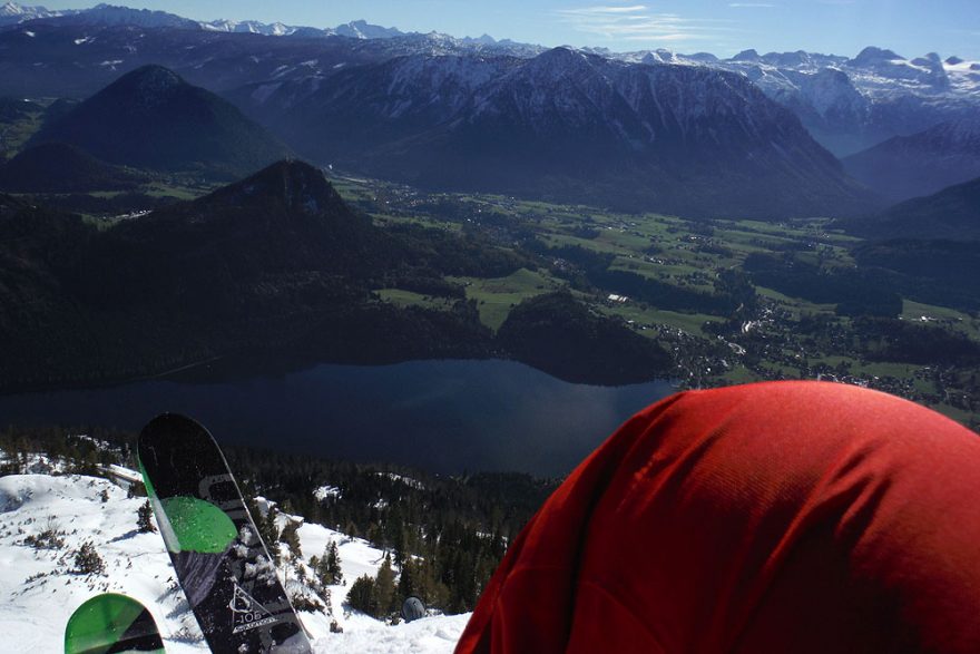 Pohled dolu na Altauseeer See v 700 m