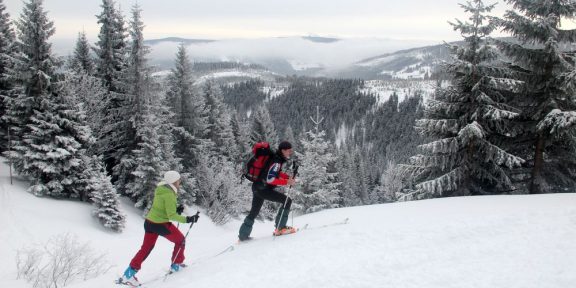 Ideální podmínky pro vyzkoušení skialpů jsou v Peci pod Sněžkou
