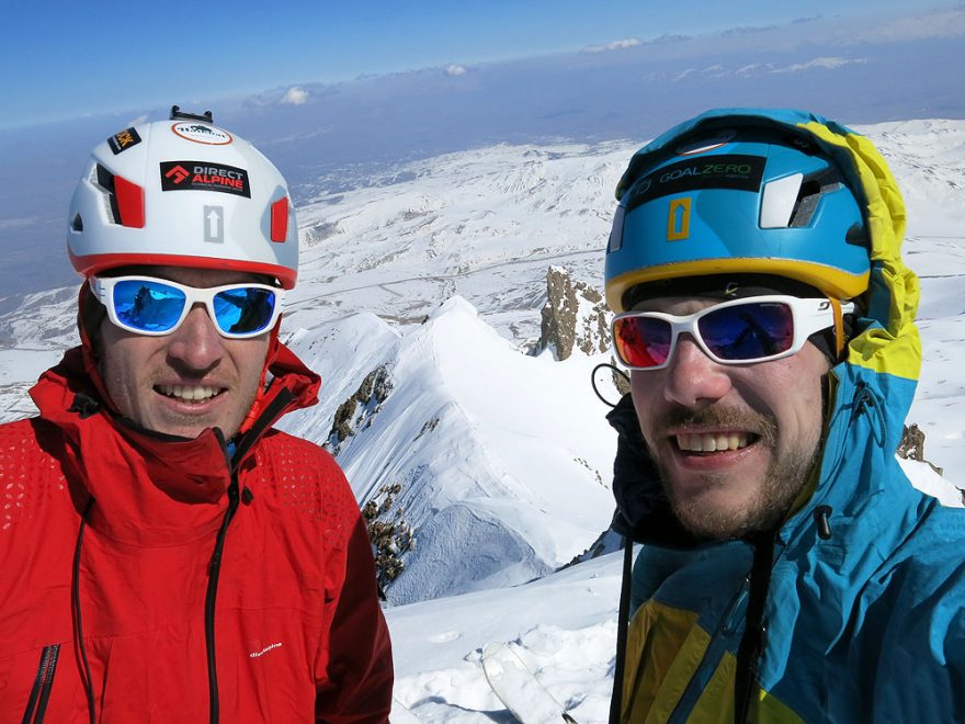 Na východním vrcholu Erciyes Dag (3880 m)