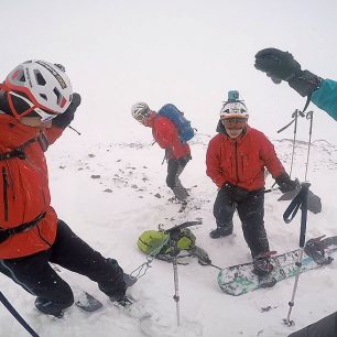 Tanec v bouři – 4000  m – někde velmi blízko vrcholu Suphan Dag