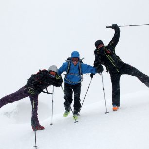 Opět končíme kousek pod vrcholem - tentokrát Lauvnostinden (1970 m)