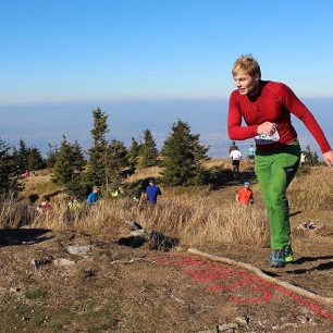 Kromě klasického sportovního oděvu byly vidět i outdoorové kalhoty. Foto: Beh na Minčol