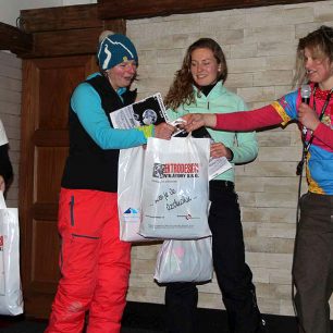 Vítězky v kategorii žen - Telemarková noc Špindl 2016