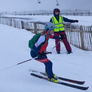 Joži Macková si jede pro třetí místo ve druhém kole Skotského skialpinistického poháru