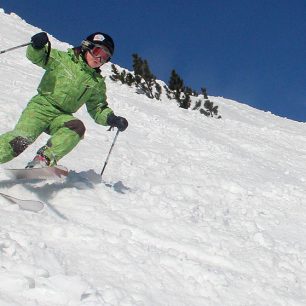 Pokusy o přeskakované oblouky pod lanovkou na Schneiderkogel