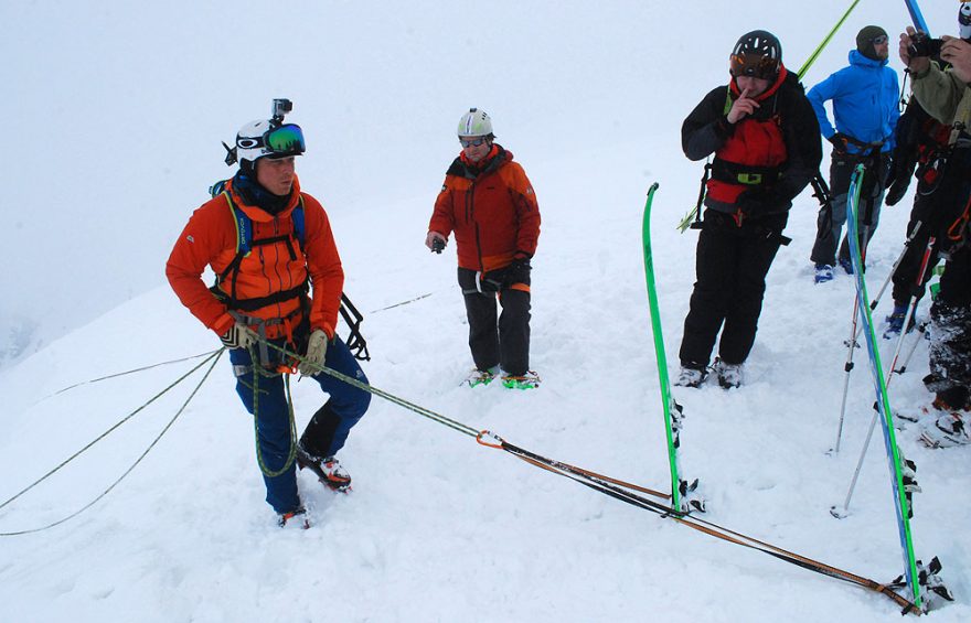 Ukázkový štand z lyží