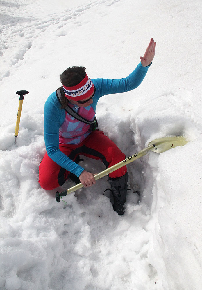 V rámci sněhových aktivit se zkoušely i různé testy stability sněhové pokrývky - např. ECT