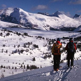 Výhled na kanadské Rocky Mountains