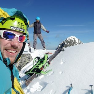 Karel a Rosťa na vrcholu Malého Ladového štítu (2608 m)