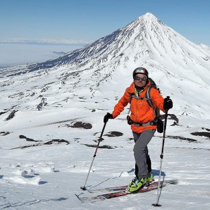Výstup na aktivní vulkán Avačinskaja (2741 m)