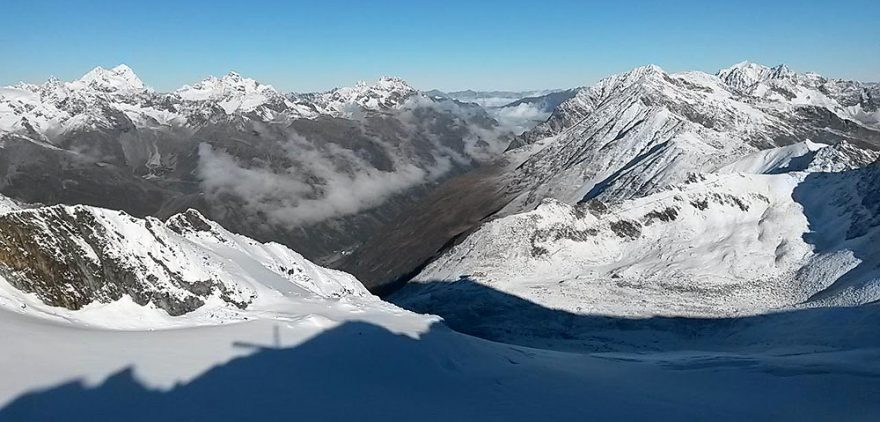 Říjnový Sölden je v údolí ještě bez sněhu