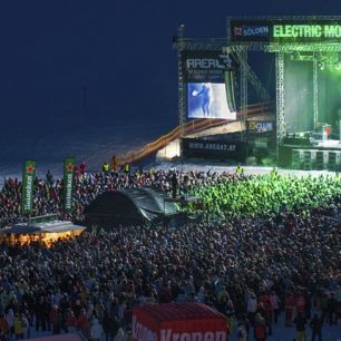 Electronic mountain festival vysoko v horách