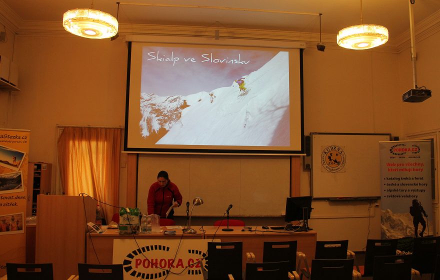 Úvodní obrázek prezentace o skialpu ve Slovinsku