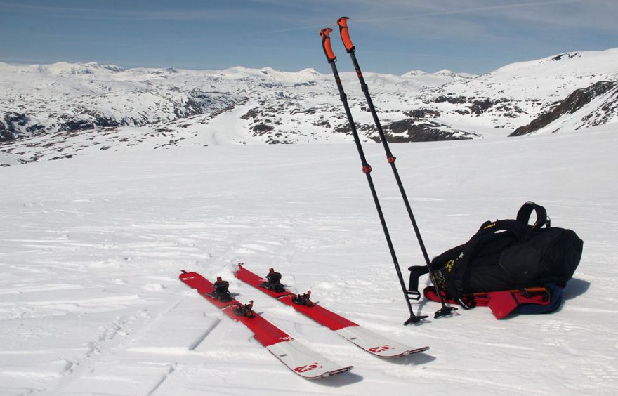 S G3 SCALA na lyžích G3 FINDr 102 na norském ledovci