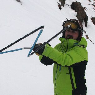 Aktivace sondy Pieps iProbe II - částečné roztažení