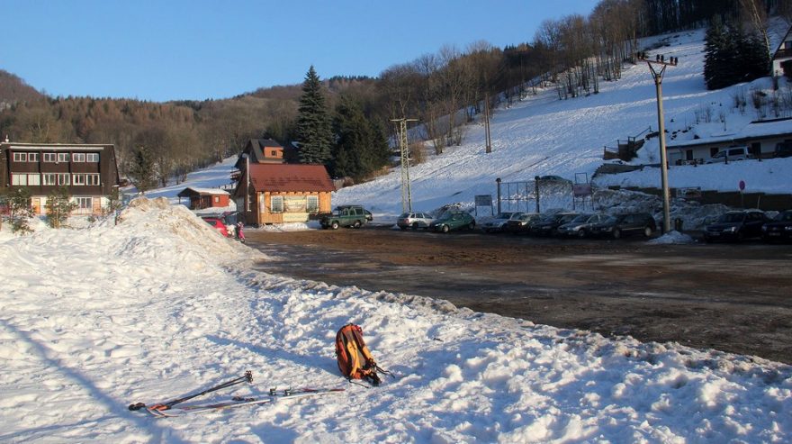 Osmá hodina ráno, nalepit pásy a začít s prvním výstupem