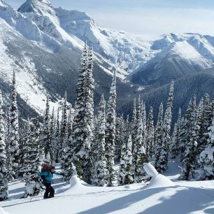 Skialp v okolí Rogers pass v kanadské Britské Kolumbii