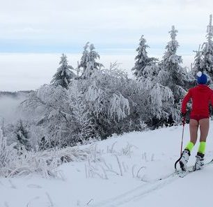 Po rychlém výstupu na Radhošť je vhodné se vychladit proběhnutím se nalehko