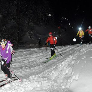 Plno čelovek na sněhu, foto NTP - Jitka Balcarová