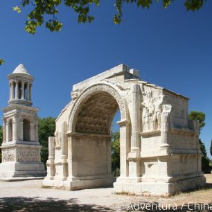 Kenotaf a vítězný oblouk v St. Rémy de Provence, Jaroslav Lhota, Francie