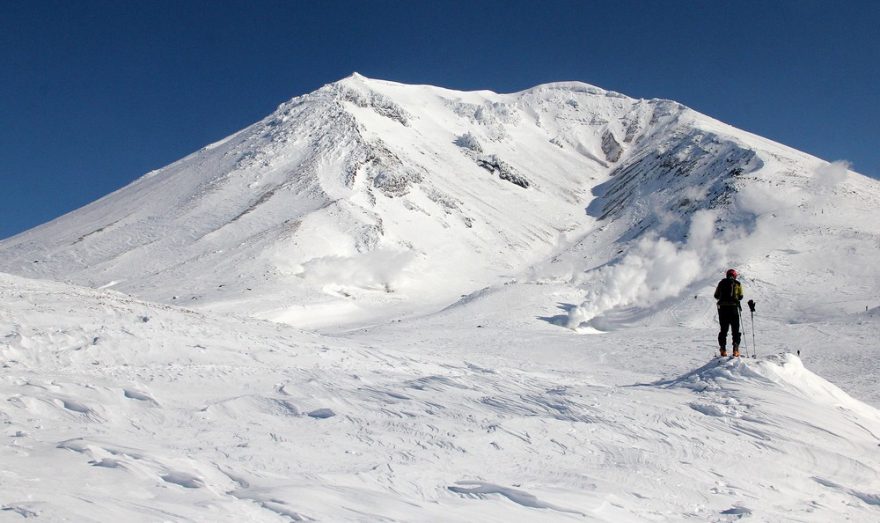 Rozpadnutý kráter sopky Asahidake