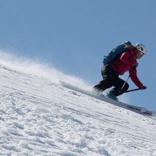 Kateřina ve sjezdu ze Storebjørnu