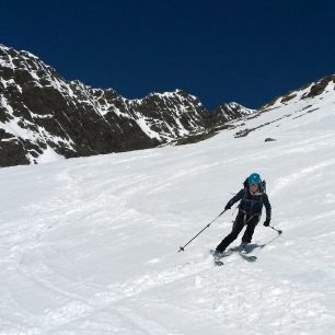 Otztalské Alpy - první sjezdy sedm měsíců po plastice vazu
