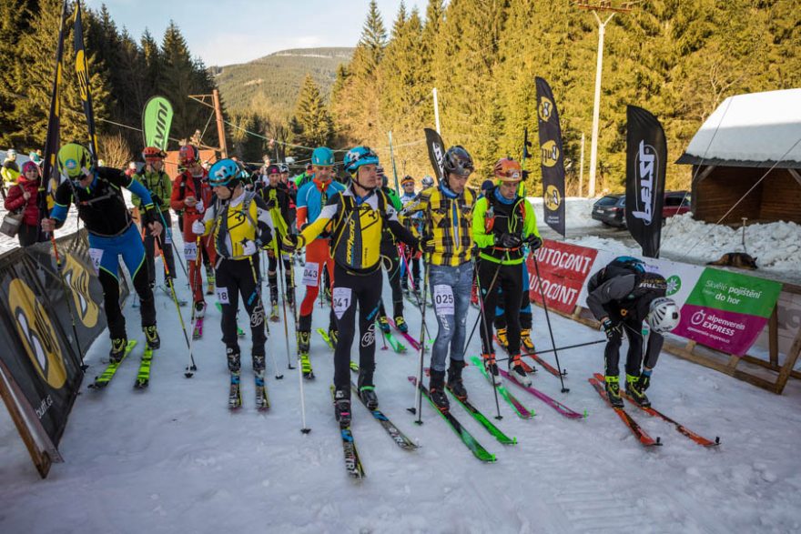 Nástup na start v 15 hodin