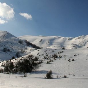 Výhled na Govedarnik z údolí