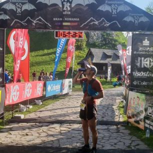 Robert Frohn v cíli Transylvania Ultra Trail 2019 na šestém místě