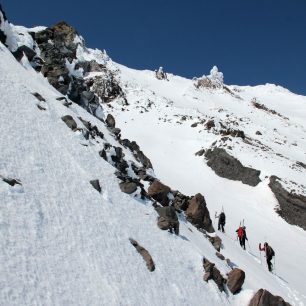 Horní část výstupu na vulkán Korjakskij (3456 m)