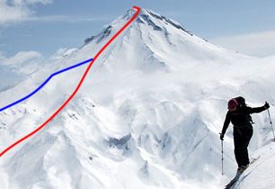 Kamčatka - vulkán Viljučinskij (2173 m) na skialpech a mačkách