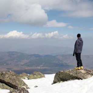Na vrcholu Stivu s výhledem na Bitolu