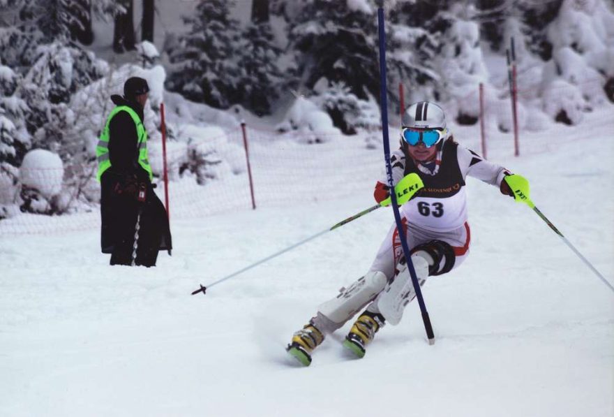 Na trati slalomu speciál při Zimních světových hrách Masters v Kranjské Goře