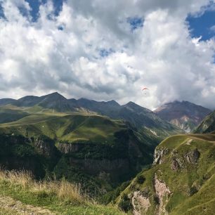 Vysokohorská turistika v Gruzii s výstupem na Kazbek 5054 m od Ascendero