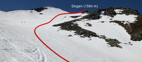 Slogen (1564 m) – vyhlídková skalnatá špice s výhledem na Norangsfjord