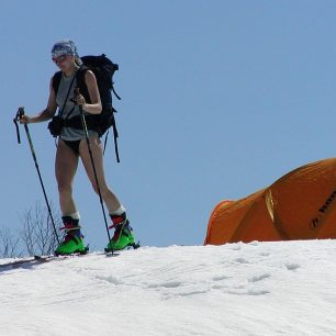 Od tábora na vulkán Kozelskij na Kamčatce